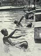 Historisches Foto - Schwimmen